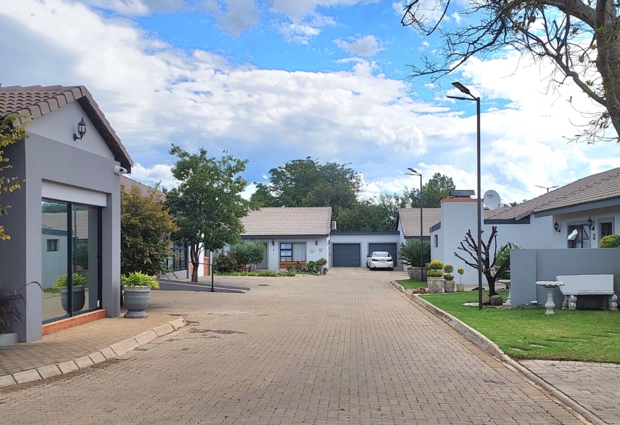 2 Bedroom Property for Sale in Ifafi North West